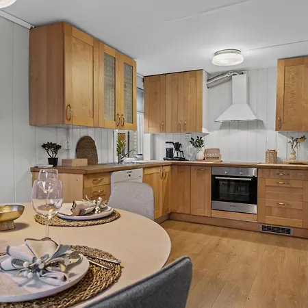 Large Historic In The Part Of Appartement