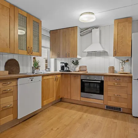 Large Historic In The Part Of Appartement