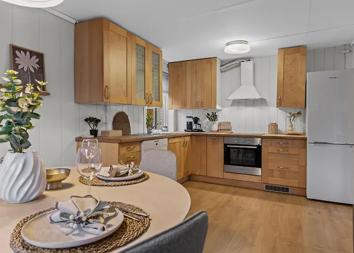 Large Historic In The Part Of Apartman