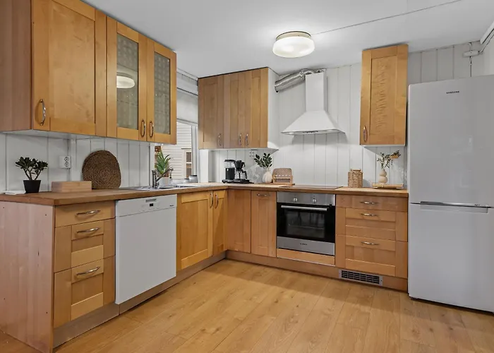 Large Historic In The Part Of Apartman